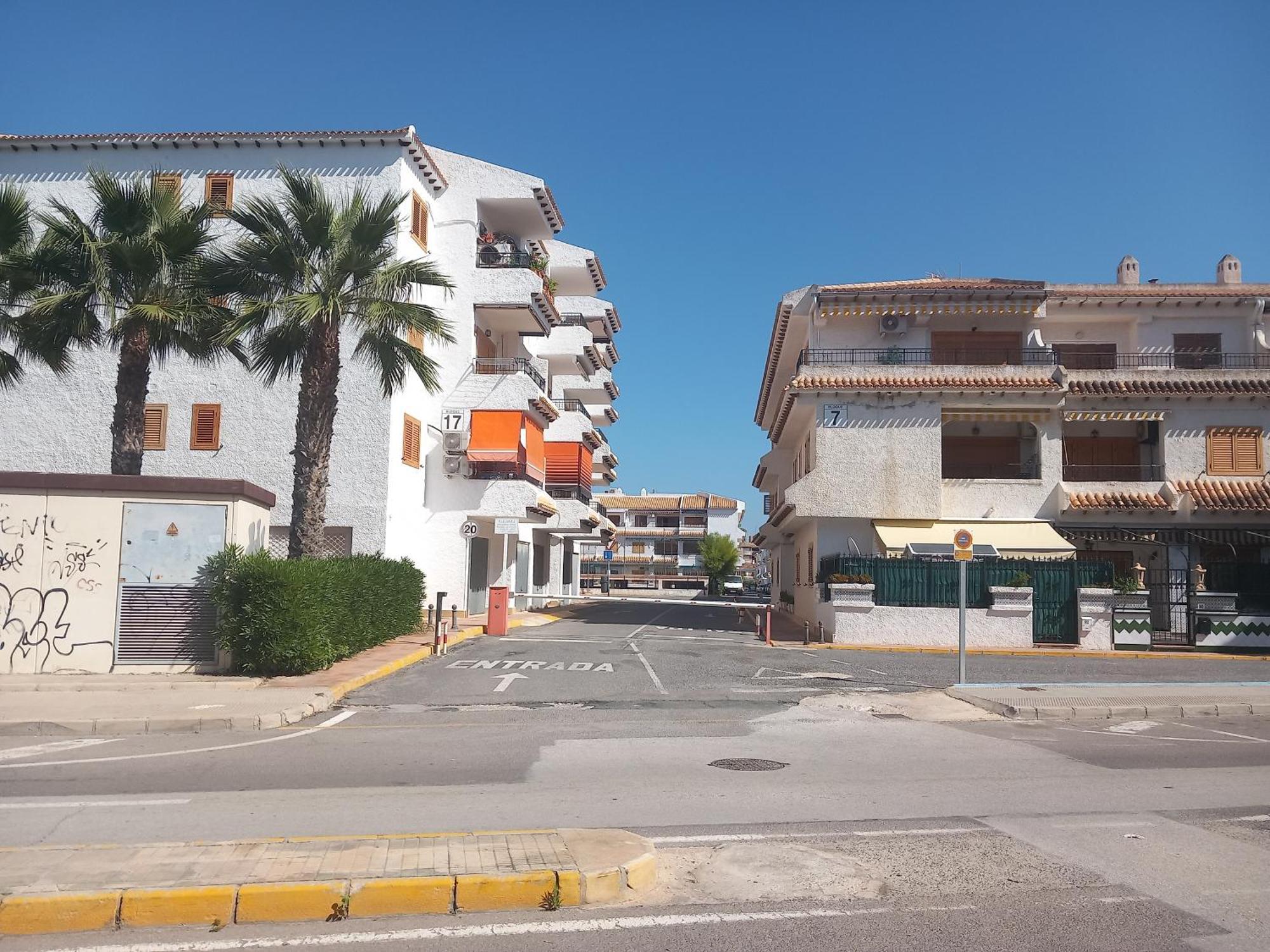 Apartamento Santa Pola, En Playa Del Tamarit Con Piscina. Экстерьер фото